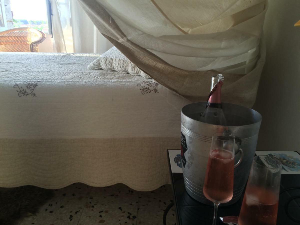 Hotel Chez Les Artistes Servian Zewnętrze zdjęcie